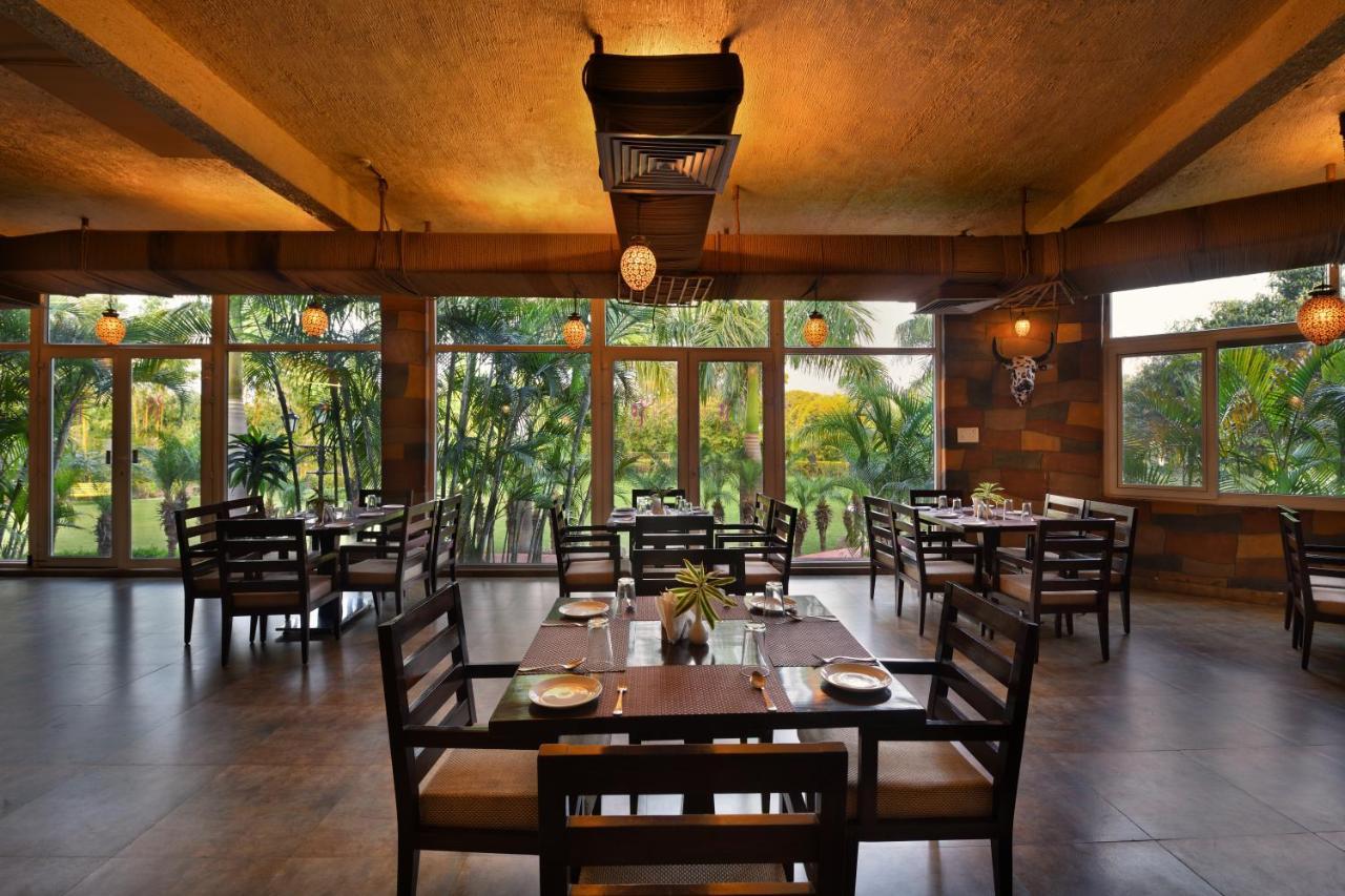 Country Inn Tarika Riverside Resort Jim Corbett Garjia Exterior foto